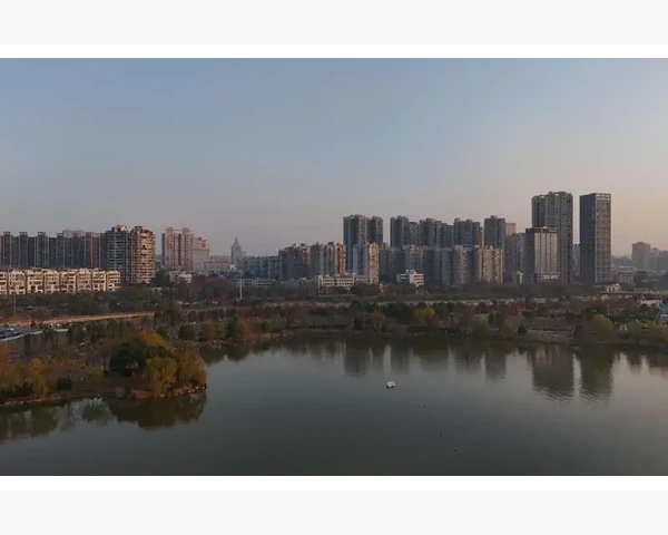 MT4市场交易状态查看方法全程详解_移动止损与分批调整的实战思路